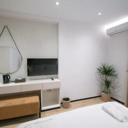 Boulevard Boutique Hotel