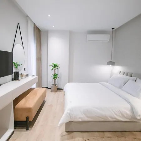 Boulevard Boutique Hotel