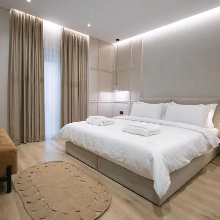 Boulevard Boutique Hotel *