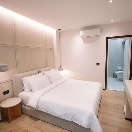 Boulevard Boutique Hotel